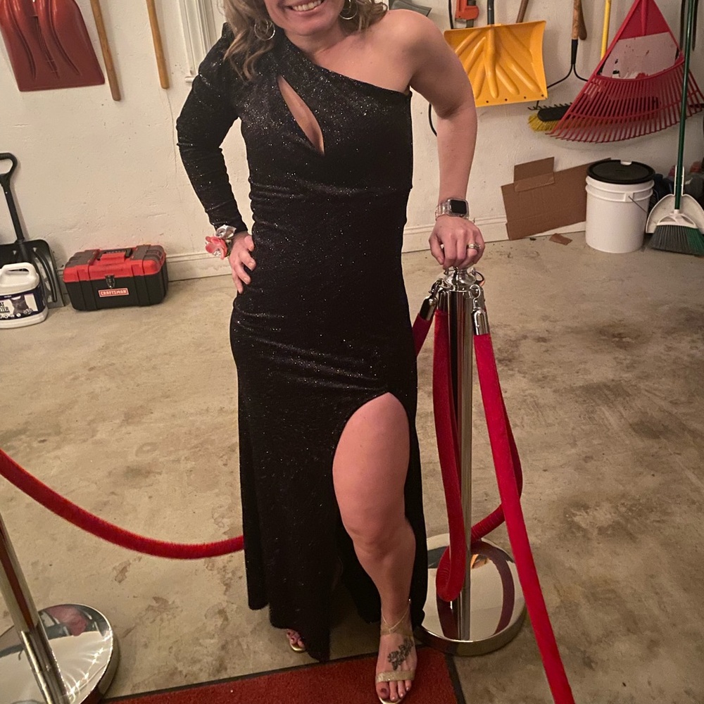 Formal dress. Sparkly black dress! Very gorgeous